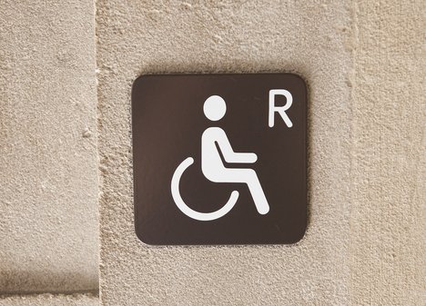 Wheelchair sign at Tate Britain