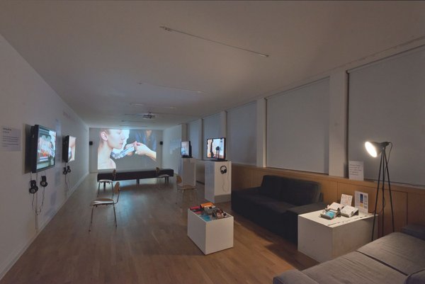 Installation image of the Learning Gallery