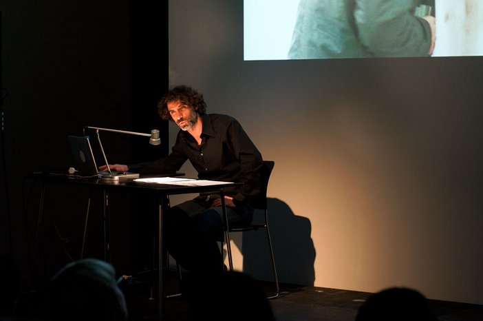 Rabih Mroué, Theater with dirty feet – a talk on theater into art 2008