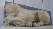 Lioness Devouring a Bull c.570 BC? Acropolis Museum, Athens