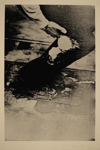 Fig.8 Joseph Beuys, dallo staff eurasiatico 1973