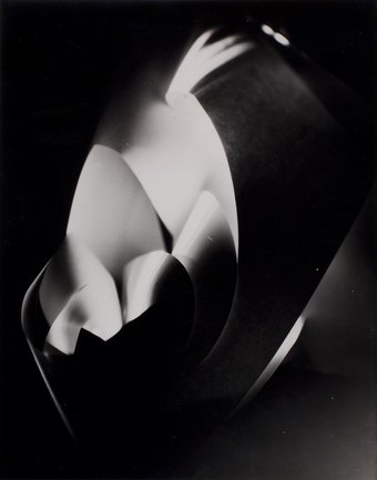 Shape Of Light Through The Lens Of Abstraction Tate Etc Tate