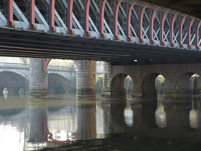 Susan Philipsz lowlands 2008 2010 photograph of under a bridge with water